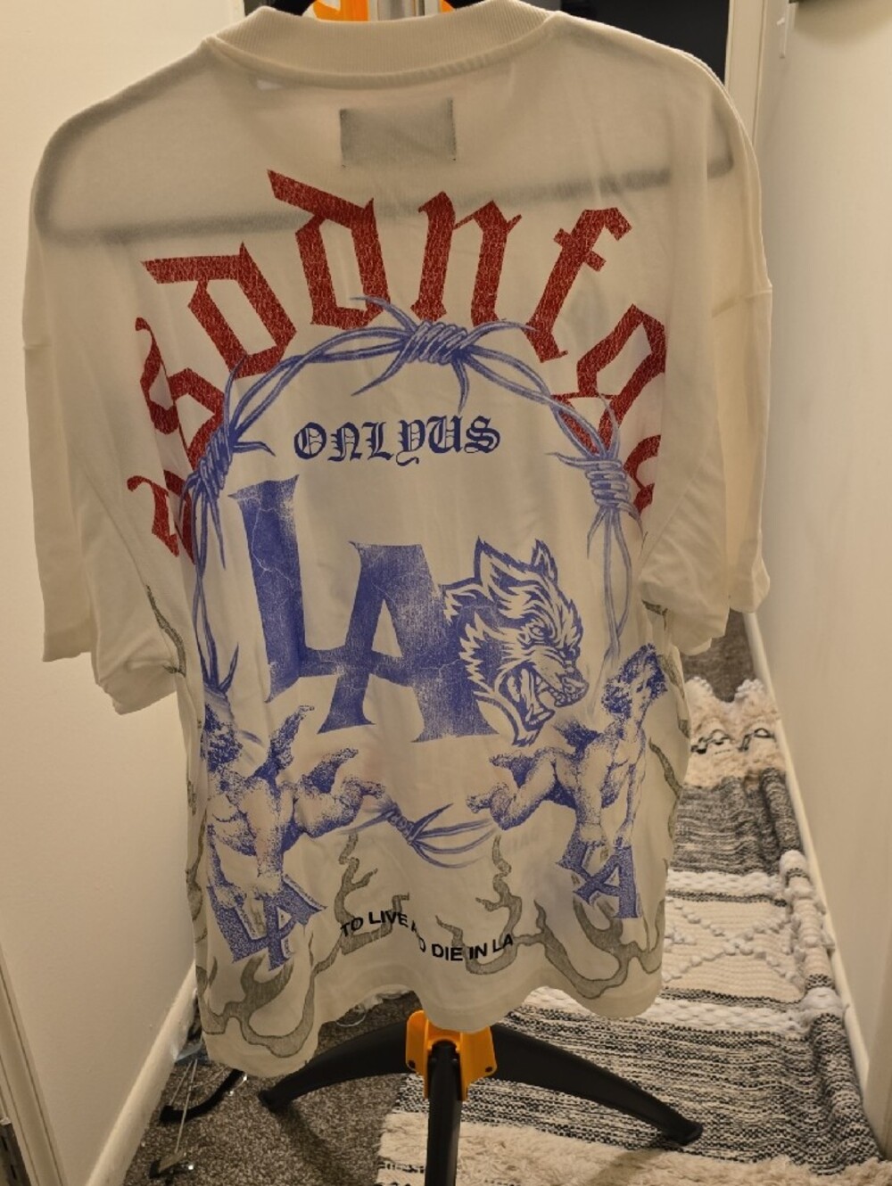 NWT Darcsport White 'Wolves Forever' Graphic Short Sleeve Tee by - Picture 8 of 8